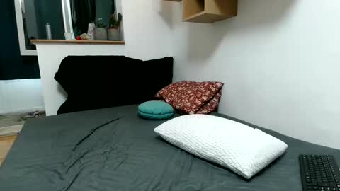 Crista-Elio online show from 04-19-26, 03:11