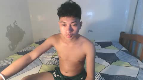 cristal1xox online show from 11-19-25, 05:29