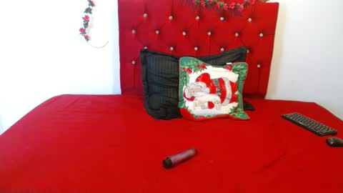 cristal541658 online show from 12-04-25, 04:48