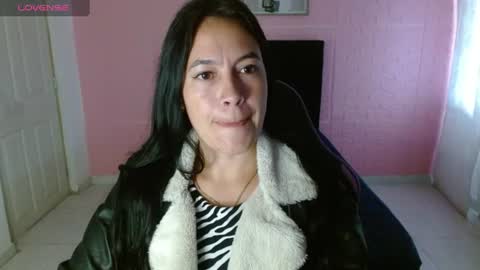 cristal541658 online show from 07-21-26, 07:38