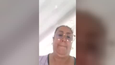 Snapshot of cristal_18xxx chatting on 07-24-26, 04:16 Cristal online show from 07-24-26, 04:16