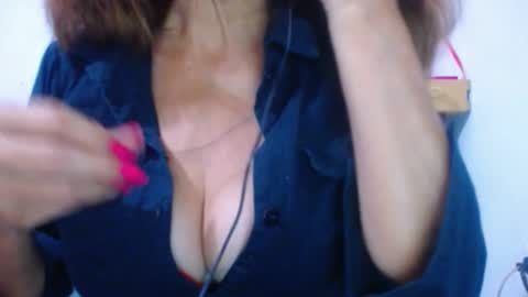 Snapshot of cristal_collins1 chatting on 01-23-25, 11:26 cristal_collins1 online show from 01-23-25, 11:26