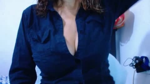 Snapshot of cristal_collins1 chatting on 02-20-25, 08:50 cristal_collins1 online show from 02-20-25, 08:50