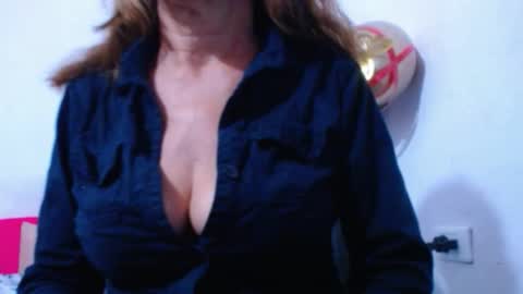 Snapshot of cristal_collins1 chatting on 02-20-25, 11:53 cristal_collins1 online show from 02-20-25, 11:53