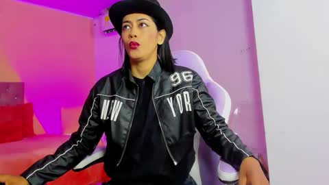 Cristal online show from 10-31-25, 10:05