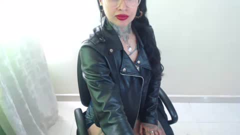 Snapshot of cristal_jayan chatting on 12-02-24, 04:31 HI online show from 12-02-24, 04:31