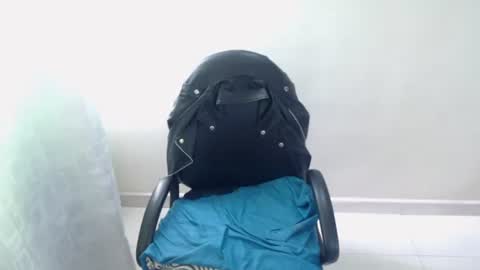 Snapshot of cristal_jayan chatting on 12-04-25, 05:10 HI online show from 12-04-25, 05:10