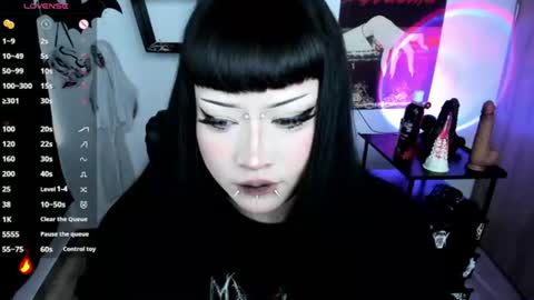 Cris online show from 07-30-26, 09:03