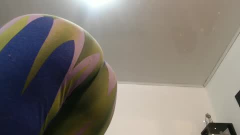 Snapshot of cristal_smith06 chatting on 12-28-24, 02:42 Hanna  online show from 12-28-24, 02:42