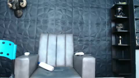 Snapshot of cristal_smith06 chatting on 02-24-25, 08:27 Hanna  online show from 02-24-25, 08:27