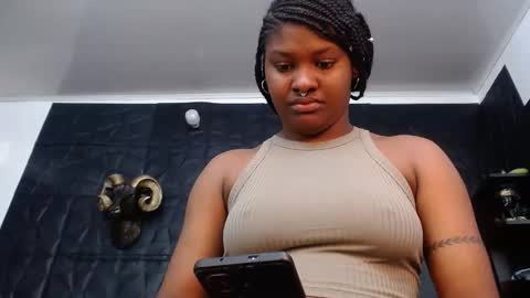 Snapshot of cristal_smith06 chatting on 10-23-25, 12:04 Hanna  online show from 10-23-25, 12:04