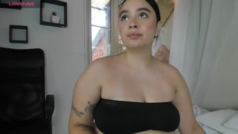 Cristal Cute  online show from 12-17-24, 11:39