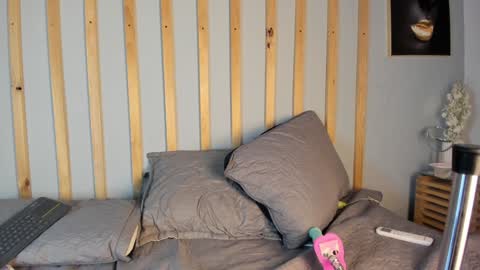 Cristal Cute  online show from 02-06-25, 03:20