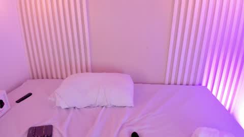 cristalfoxy_ online show from 07-30-26, 08:08
