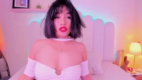 Snapshot of cristalhorny_69 chatting on 06-29-26, 01:45 Cristal online show from 06-29-26, 01:45