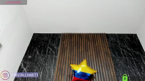 Snapshot of cristallsweett chatting on 06-21-26, 04:20 cristal acosta online show from 06-21-26, 04:20