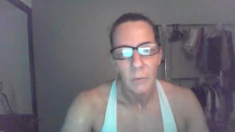 Snapshot of cristalmills069 chatting on 05-03-26, 11:33 Quartz online show from 05-03-26, 11:33