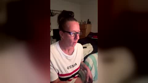 Snapshot of cristalmills069 chatting on 06-14-26, 05:53 Quartz online show from 06-14-26, 05:53