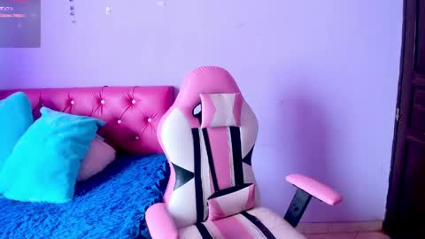 Snapshot of cristaln07 chatting on 05-03-26, 12:44 Natis online show from 05-03-26, 12:44