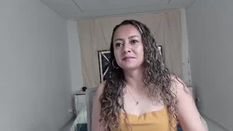 Cristalsexy25 online show from 07-28-26, 11:48