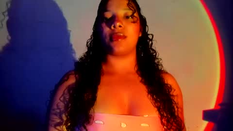 Snapshot of cristalsmith_tease14 chatting on 05-20-26, 02:18 cristal online show from 05-20-26, 02:18