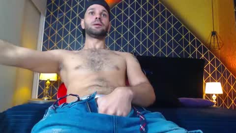 cristian hot9 online show from 02-07-25, 05:29