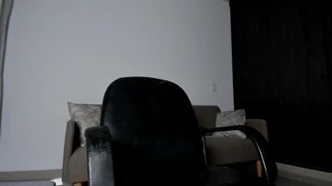 Snapshot of cristian_ortiz_1 chatting on 09-08-25, 10:42 Cristian online show from 09-08-25, 10:42