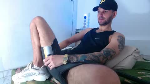cristianhot125 online show from 06-09-26, 11:38