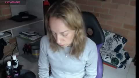 cristina online show from 06-19-26, 02:54