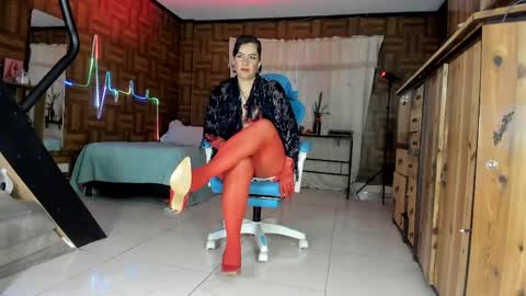 Julieta online show from 06-07-26, 10:46