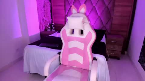 CristineRain online show from 07-16-26, 06:41