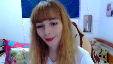 Snapshot of cristinewinter chatting on 03-25-26, 10:21 cristinewinter online show from 03-25-26, 10:21