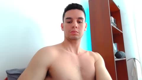 Tell me God  independent model show your respect at all times online show from 02-26-25, 02:46