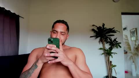 Snapshot of cristobal12cock chatting on 04-30-26, 06:36 Cristian online show from 04-30-26, 06:36
