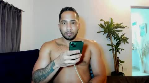 Snapshot of cristobal12cock chatting on 05-07-26, 03:23 Cristian online show from 05-07-26, 03:23