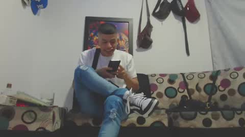 criistofer online show from 01-01-25, 01:04