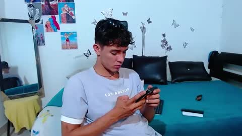 Cristofer online show from 03-03-25, 01:21