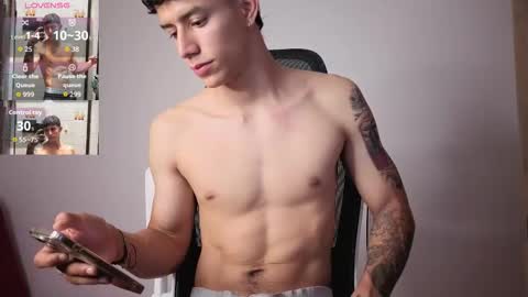 cristopher23  online show from 09-26-25, 10:08