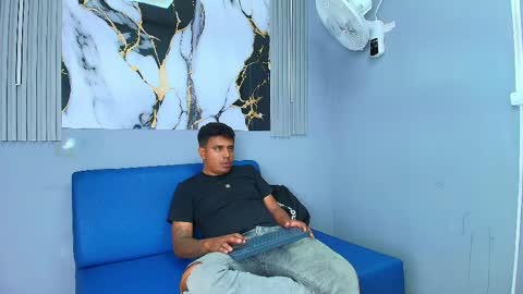 cristopher_collins2 online show from 05-01-26, 05:56