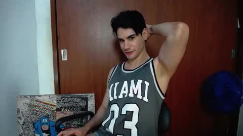 Snapshot of cristopher_vega182 chatting on 11-28-25, 01:41 cristopher online show from 11-28-25, 01:41