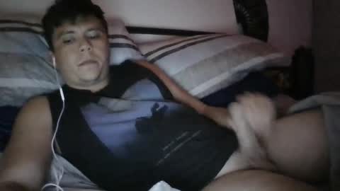 Snapshot of crisx3585 chatting on 09-11-25, 03:06 crisx3585 online show from 09-11-25, 03:06