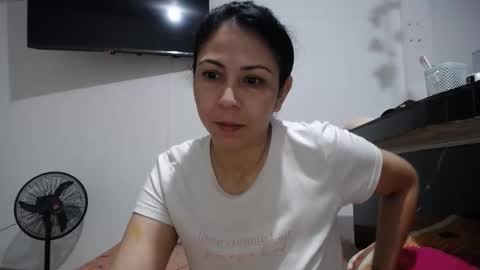 crisyoha4020 online show from 10-20-25, 08:20