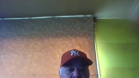 Snapshot of crmperez chatting on 01-20-25, 08:18 crmperez online show from 01-20-25, 08:18