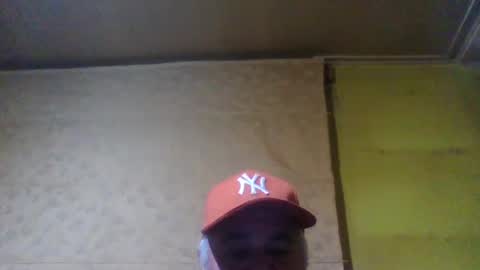 Snapshot of crmperez chatting on 01-27-25, 01:05 crmperez online show from 01-27-25, 01:05