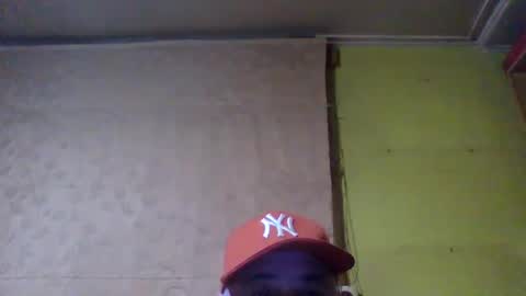Snapshot of crmperez chatting on 09-29-25, 11:31 crmperez online show from 09-29-25, 11:31
