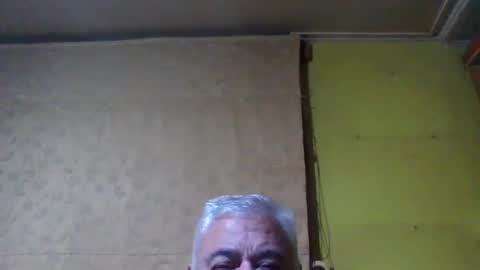 Snapshot of crmperez chatting on 10-11-25, 02:44 crmperez online show from 10-11-25, 02:44