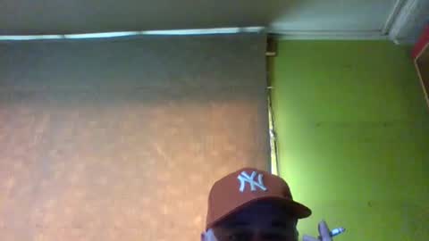 Snapshot of crmperez chatting on 10-12-25, 08:19 crmperez online show from 10-12-25, 08:19