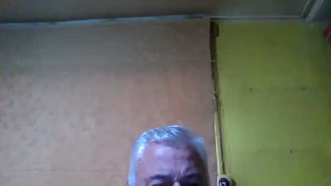 Snapshot of crmperez chatting on 11-05-25, 11:16 crmperez online show from 11-05-25, 11:16