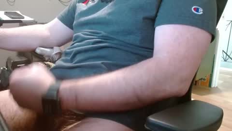 Uhmmwho online show from 02-13-25, 05:22