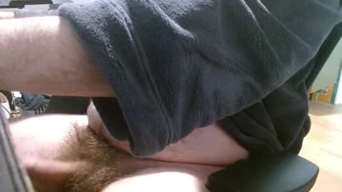 Uhmmwho online show from 02-15-25, 05:28